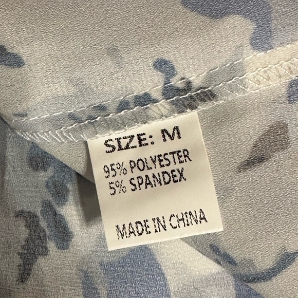 Bohemian Blue And White Women’s Blouse With Bell Sleeves Size Medium Buttons Tie - Picture 6 of 13